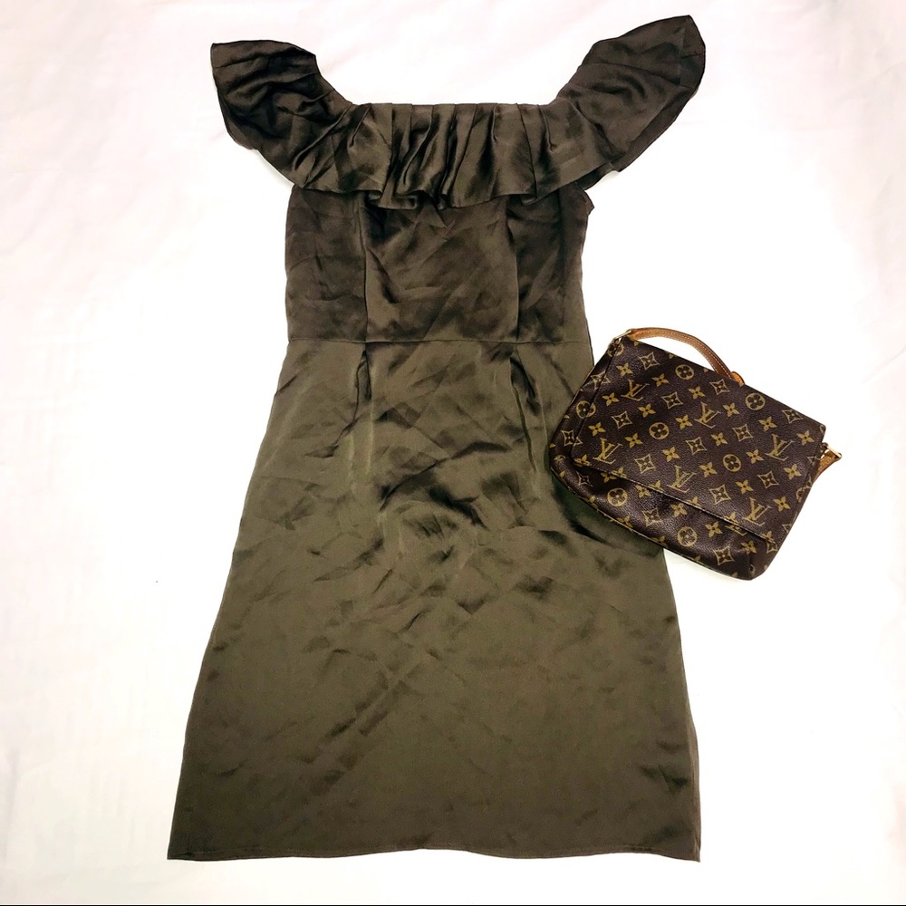 ✨NWOT!! Vintage Banana Republic 100% Silk Dress ✨